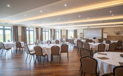 Dove Suite Cabaret Style Meeting