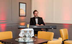 Mike Tandy Playing Piano in Function Bar Credit Hello Harriet Photography