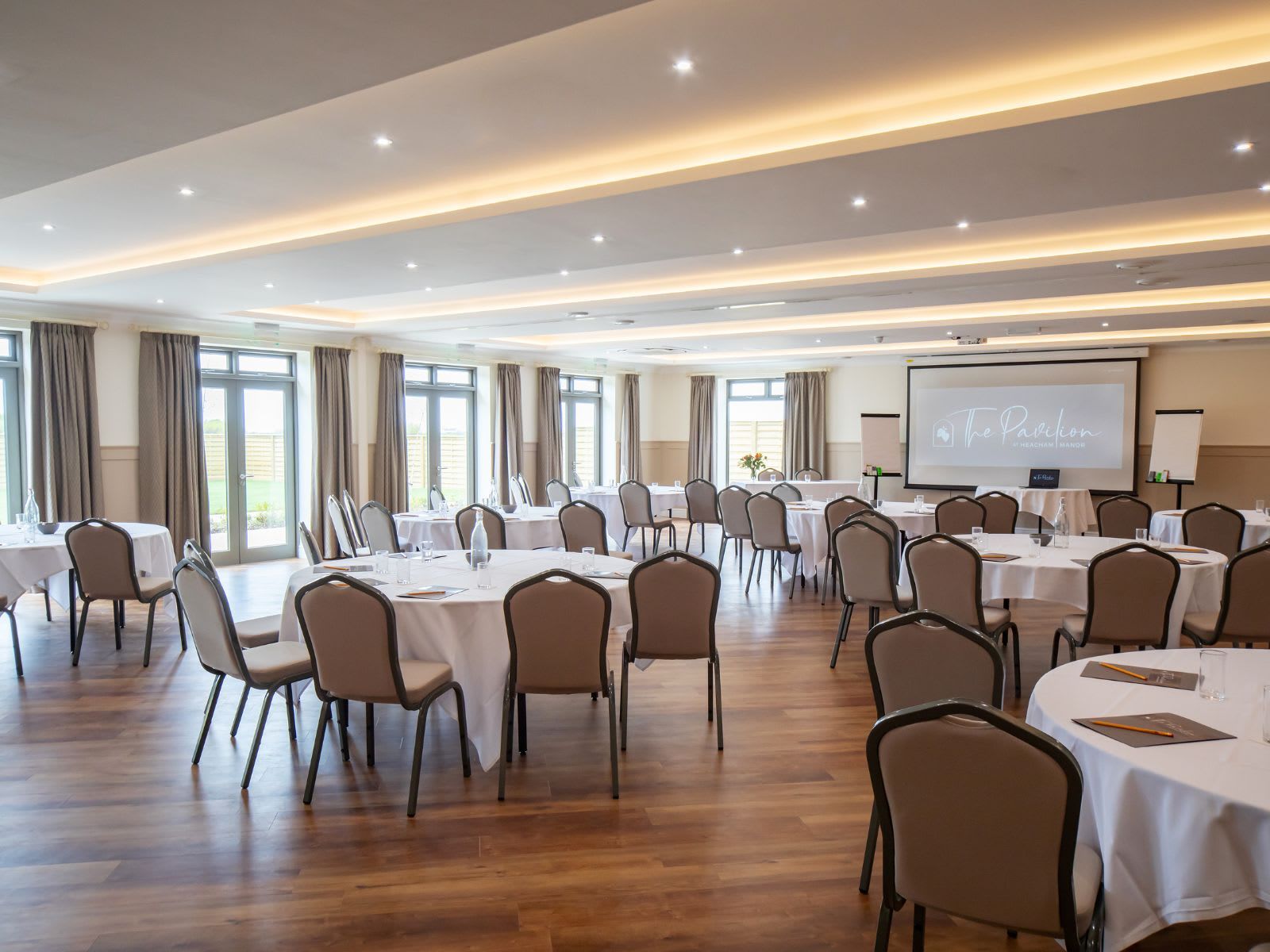 The Pavilion Dove Suite