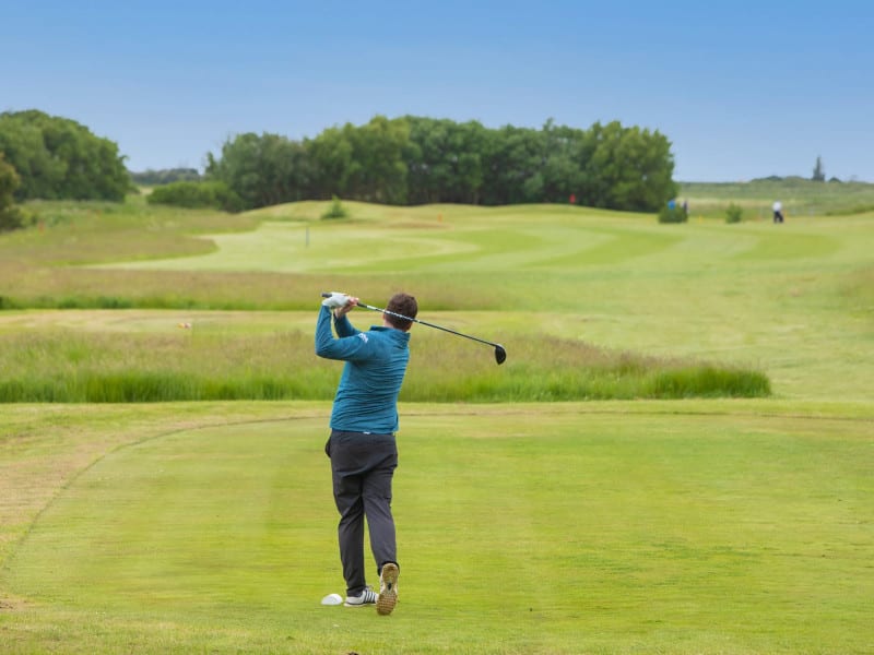 Golfers in Action (103) Bluer Sky