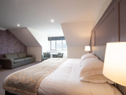 Pavilion Suite Double Bed
