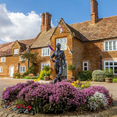 Heacham Manor Spring Roundabout