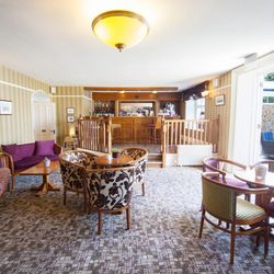 Manor Bar