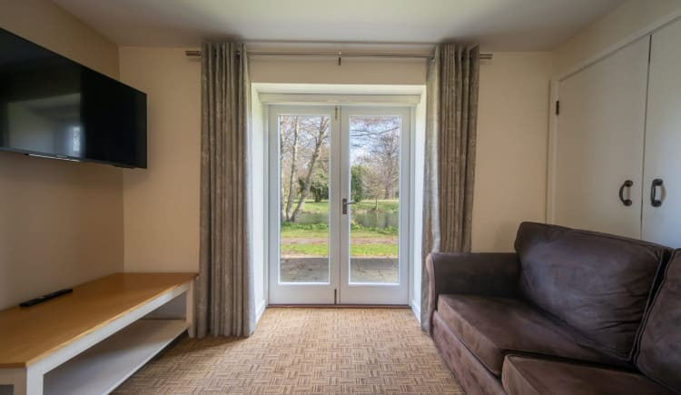 cottage-suite-lounge