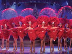 thursford-christmas-spectacular-showgirls