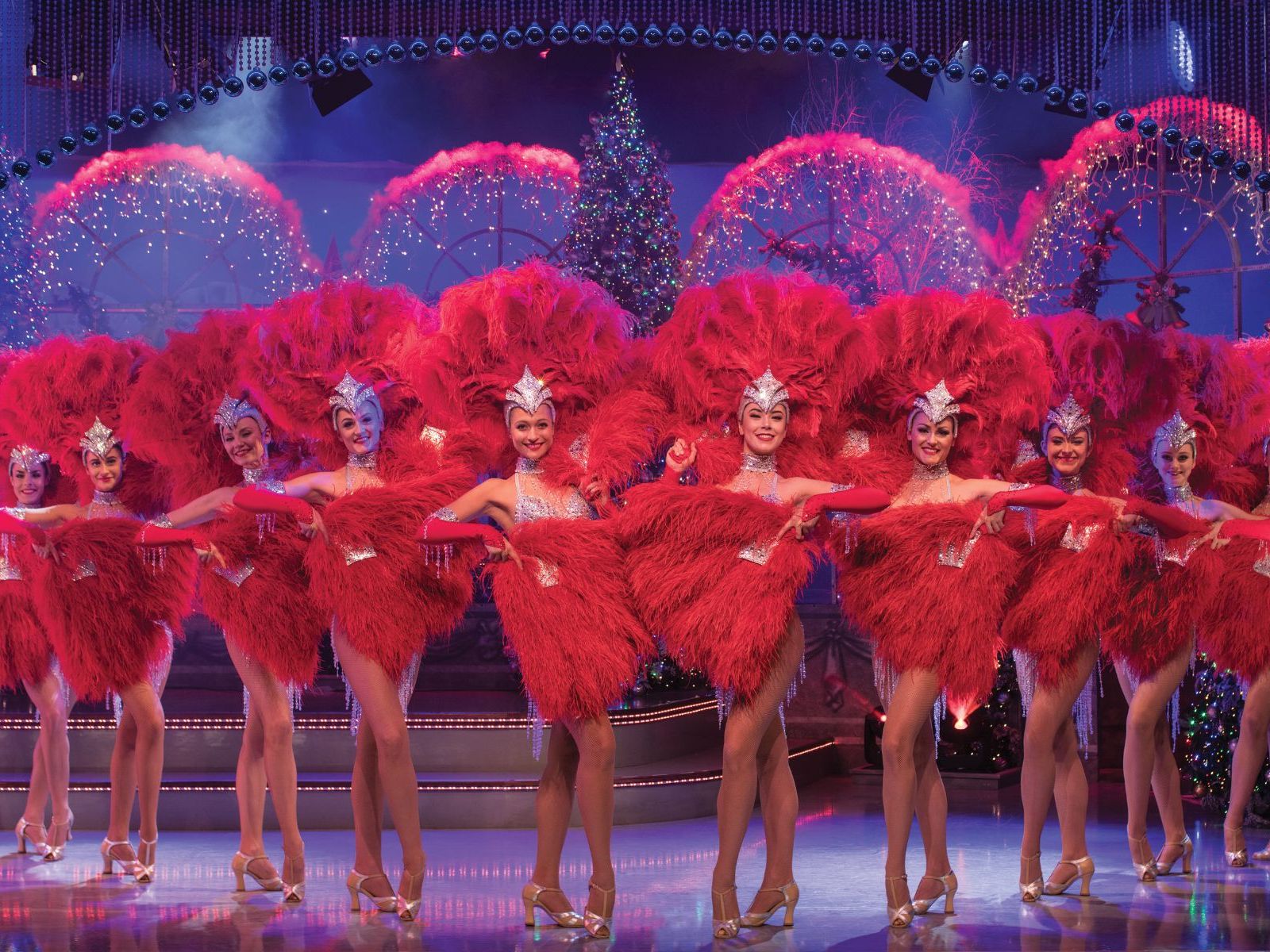 thursford-christmas-spectacular-showgirls