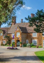 Heacham Manor Hotel exterior driveway