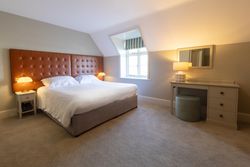 Manor Deluxe