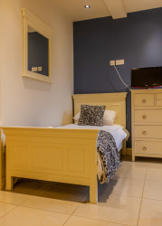 The Stables single bed