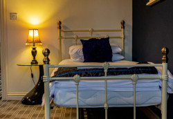 The Milking Parlour - Bedroom