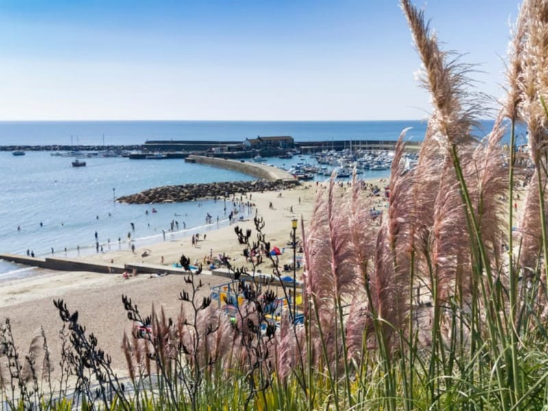 langmoor and lister gardens, lyme regis