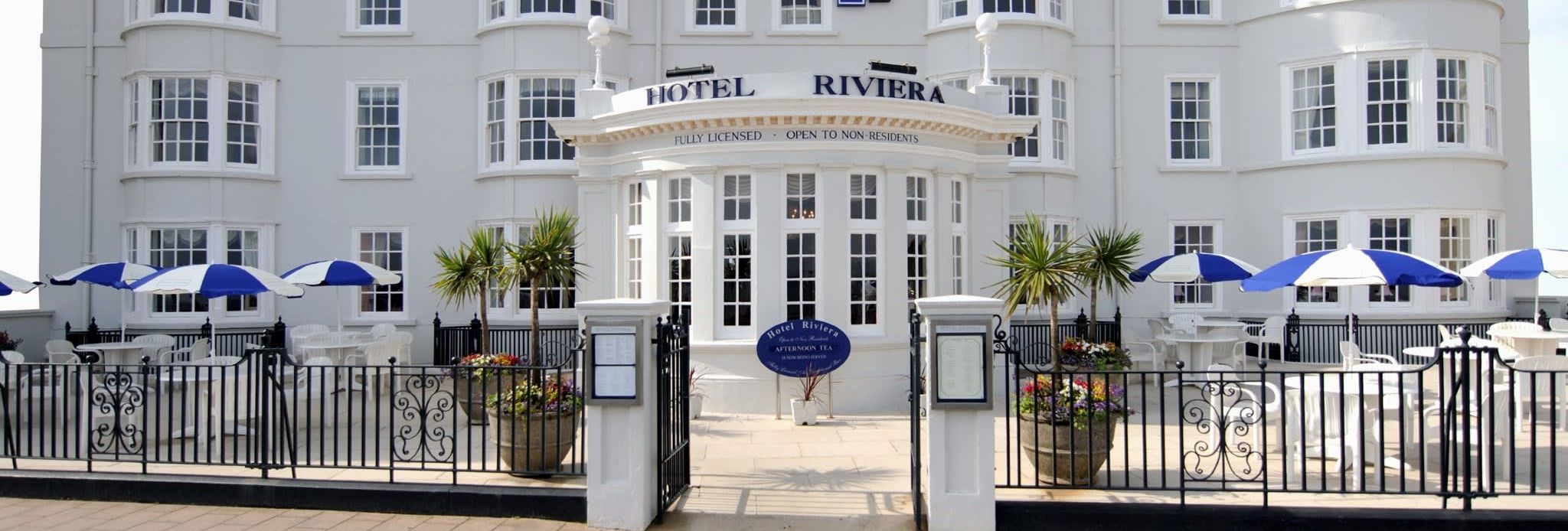 Hotel Riviera exterior