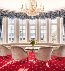 Hotel Riviera Entrance Foyer