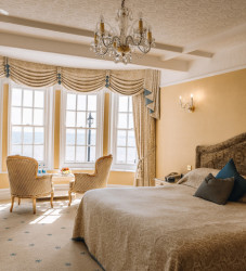 Bedroom suite