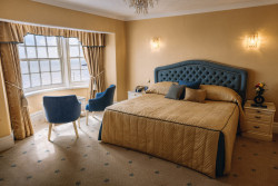 Bedroom with sea view