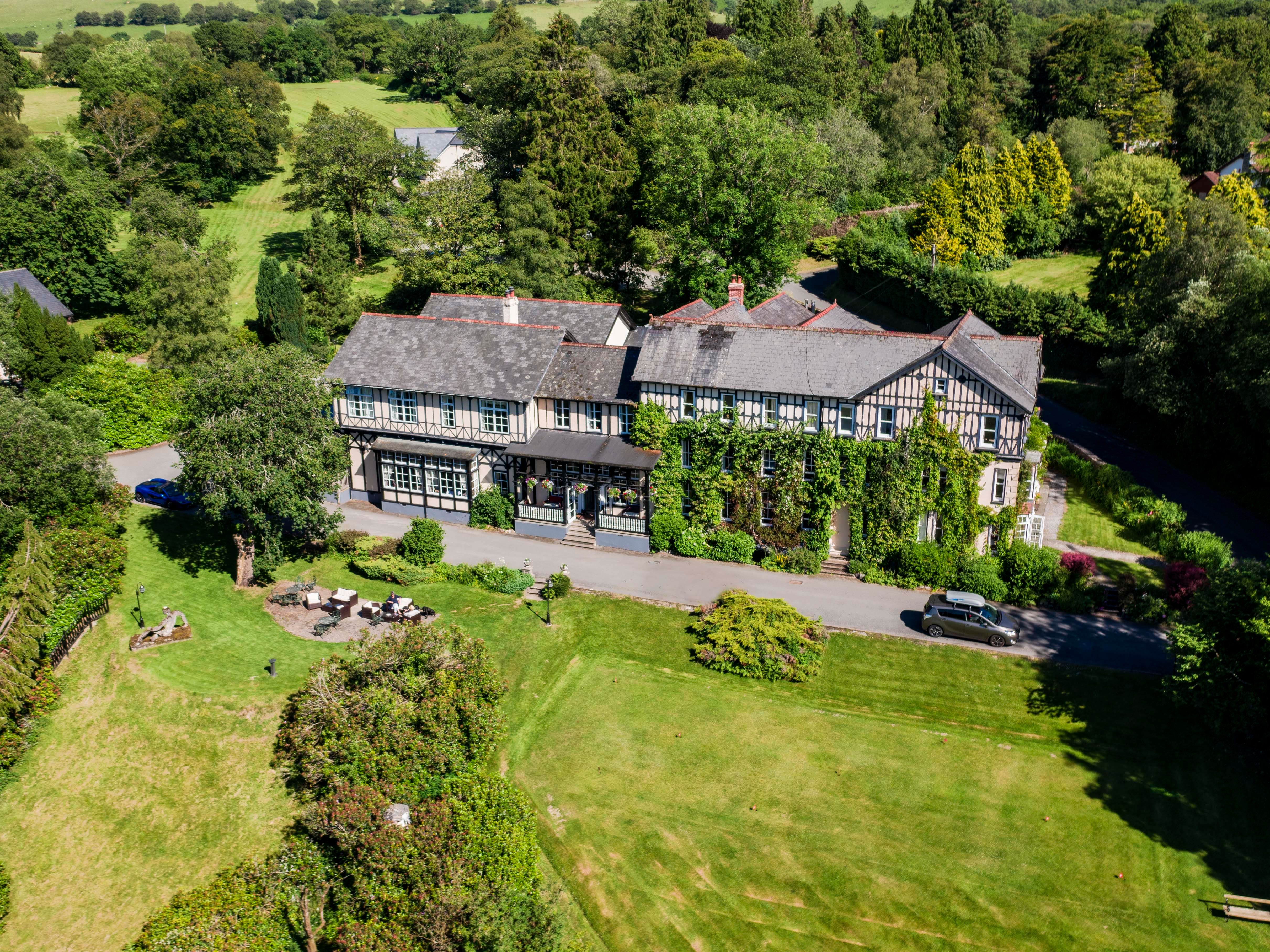 Exterior View of Lake Hotel