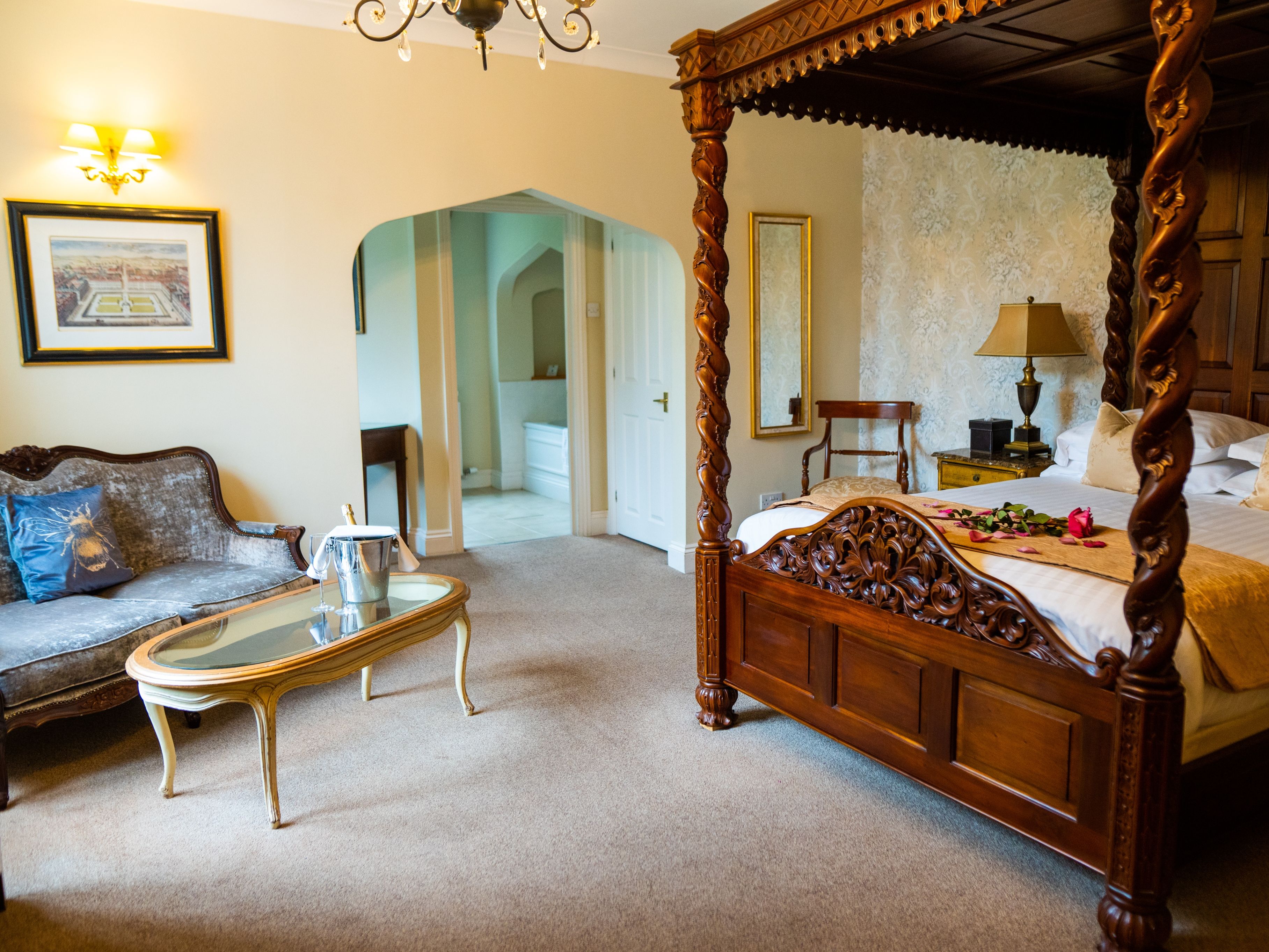 Bedroom with ensuite