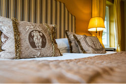 Double bed with gold theme