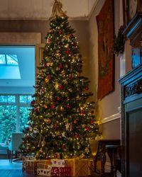 Country House Christmas Tree