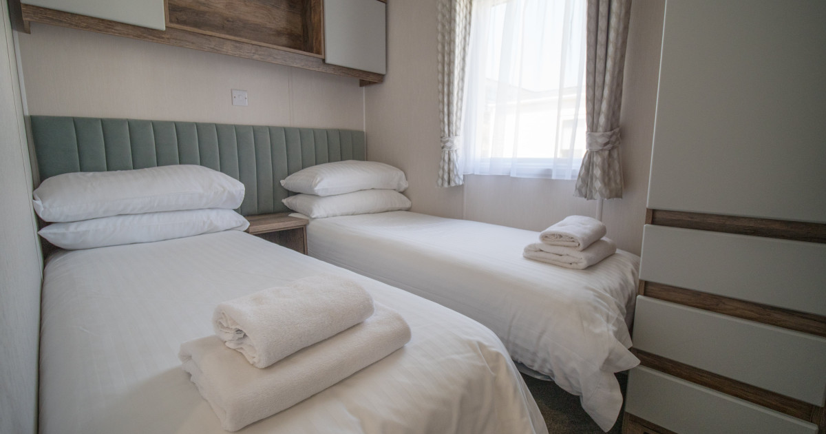 Ocean 2021 Twin Bedroom