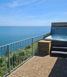 Clifftop 3 Balcony 2