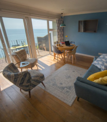 Clifftop Lounge 2