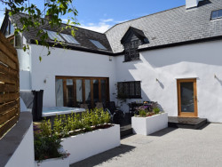 Farmhouse 10