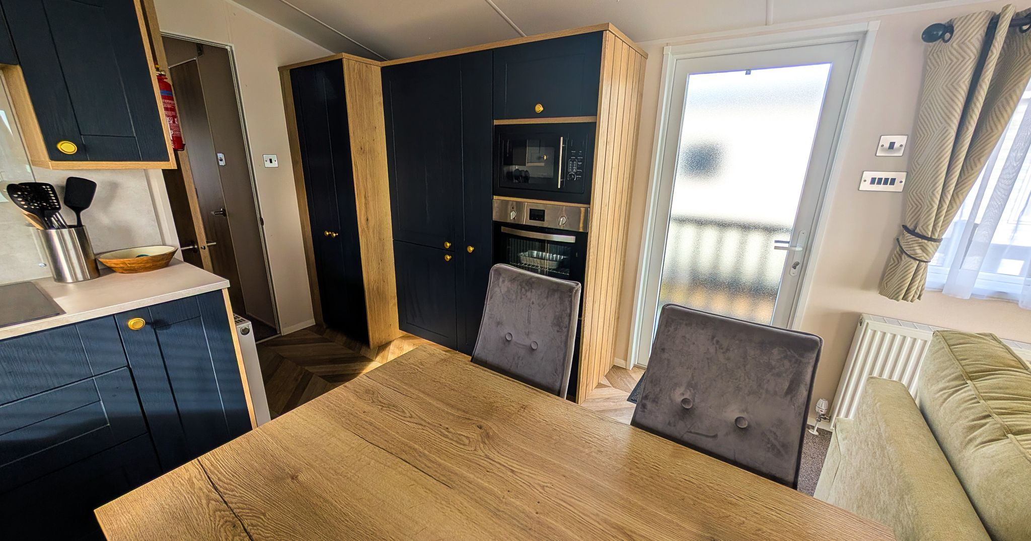 PXL_20251024_112058944