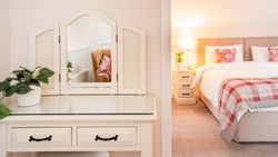 Bedroom with vanity table