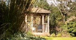 Cottages Garden