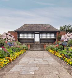 Connaught Gardens