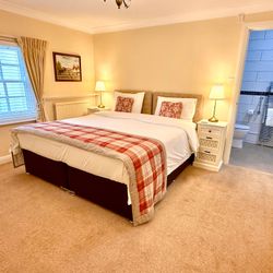 large master bedroom