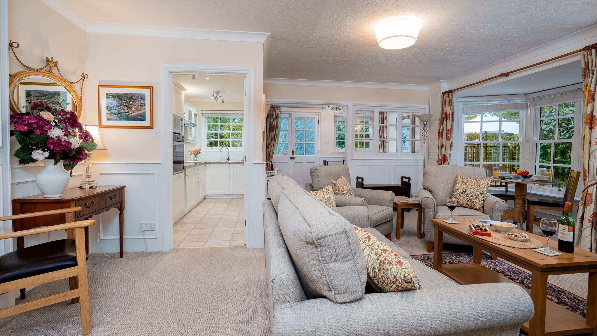 Cherry Tree Lounge and Kitchen