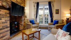 Coach House Lounge