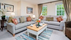 Courthaye Lounge
