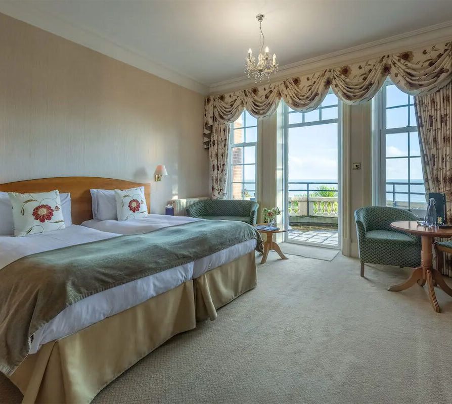 Sea view room with balcony