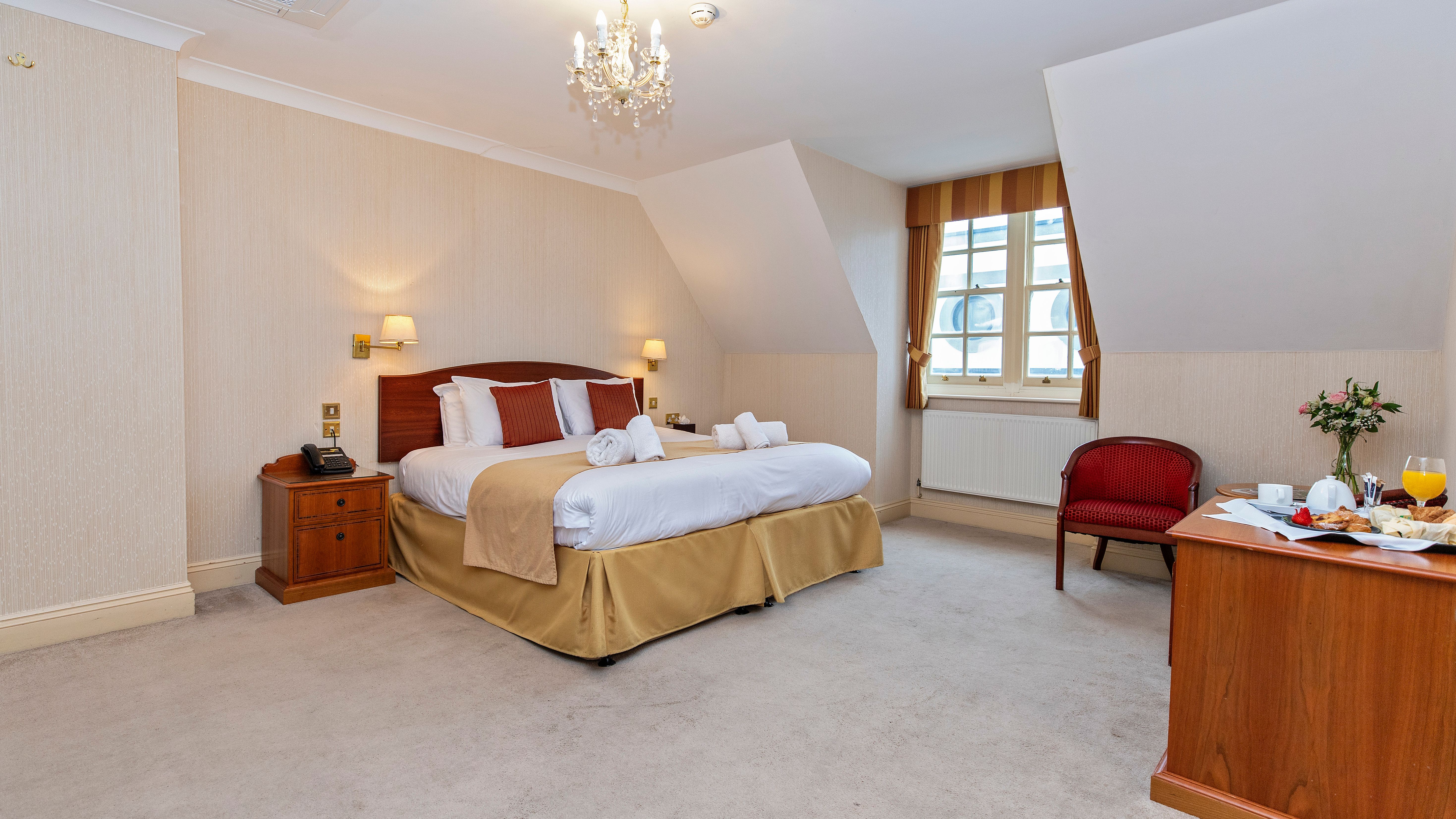 Beautiful Country House Room