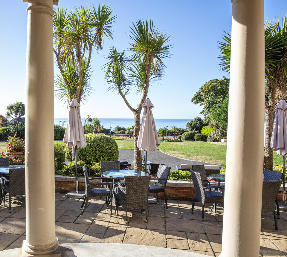 Terrace with sea views