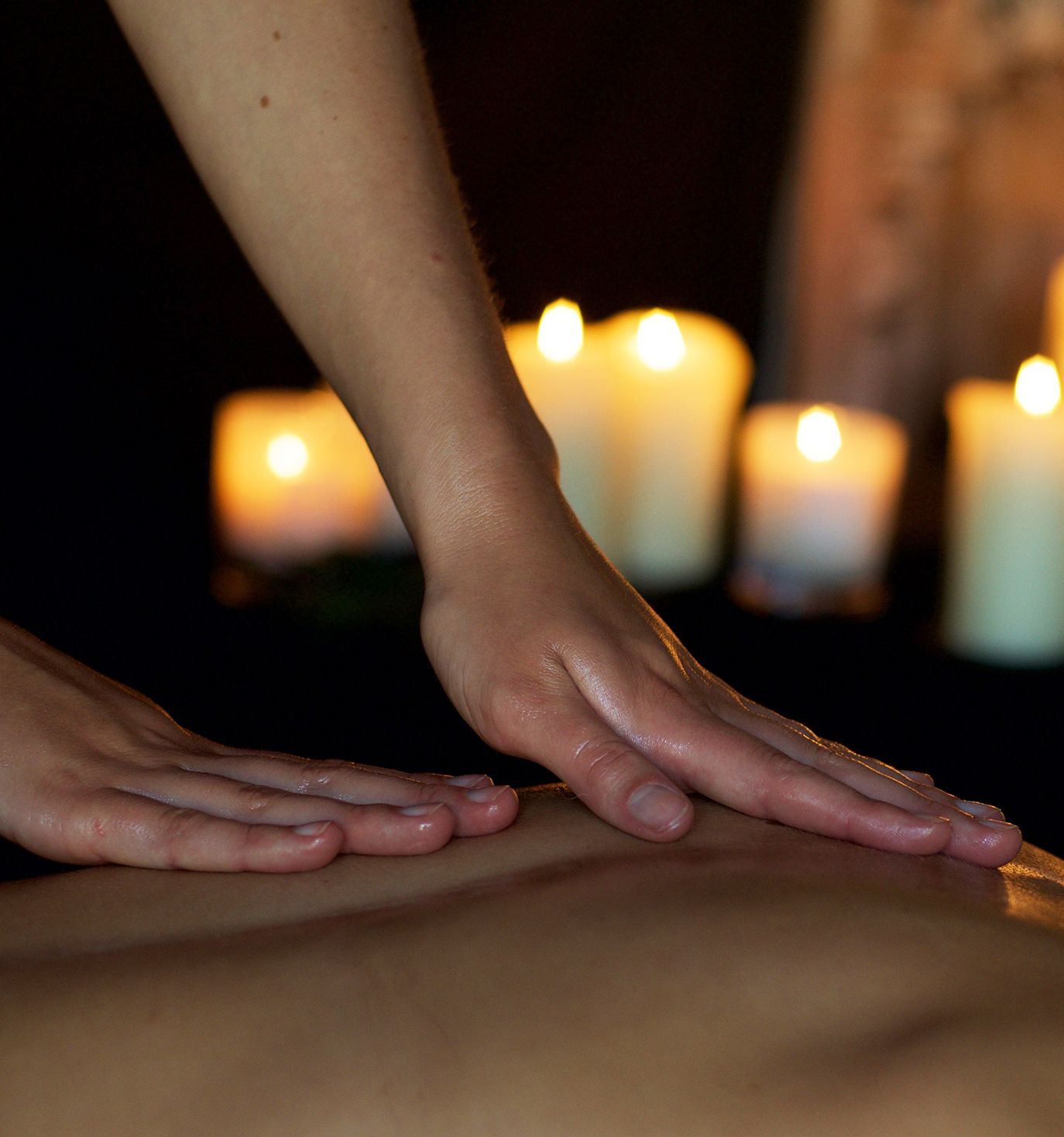 calming massage in candlelight