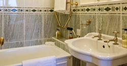 Chulmleigh bathroom