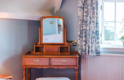 Wenlock Bedroom 1