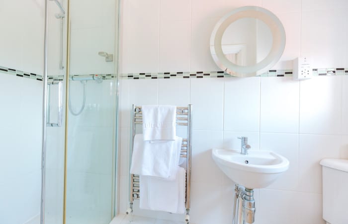 Davenport Bathroom 1