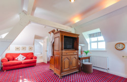 Shipton Bedroom 2.1