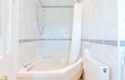 Coalport Bathroom 1