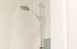 Allscott Shower