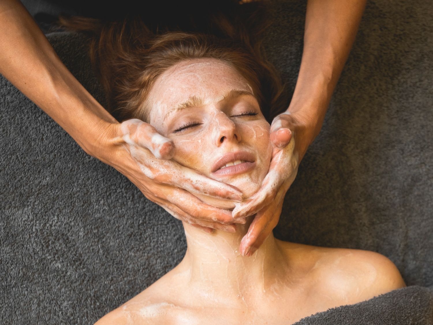 Gaia foaming cleanse of the face