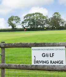 Large spacious area for practicing your swing