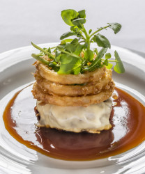 Breadless burger