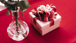 vecteezy_valentine-festive-love-theme-set-restaurant-table-for-love_6699897_491