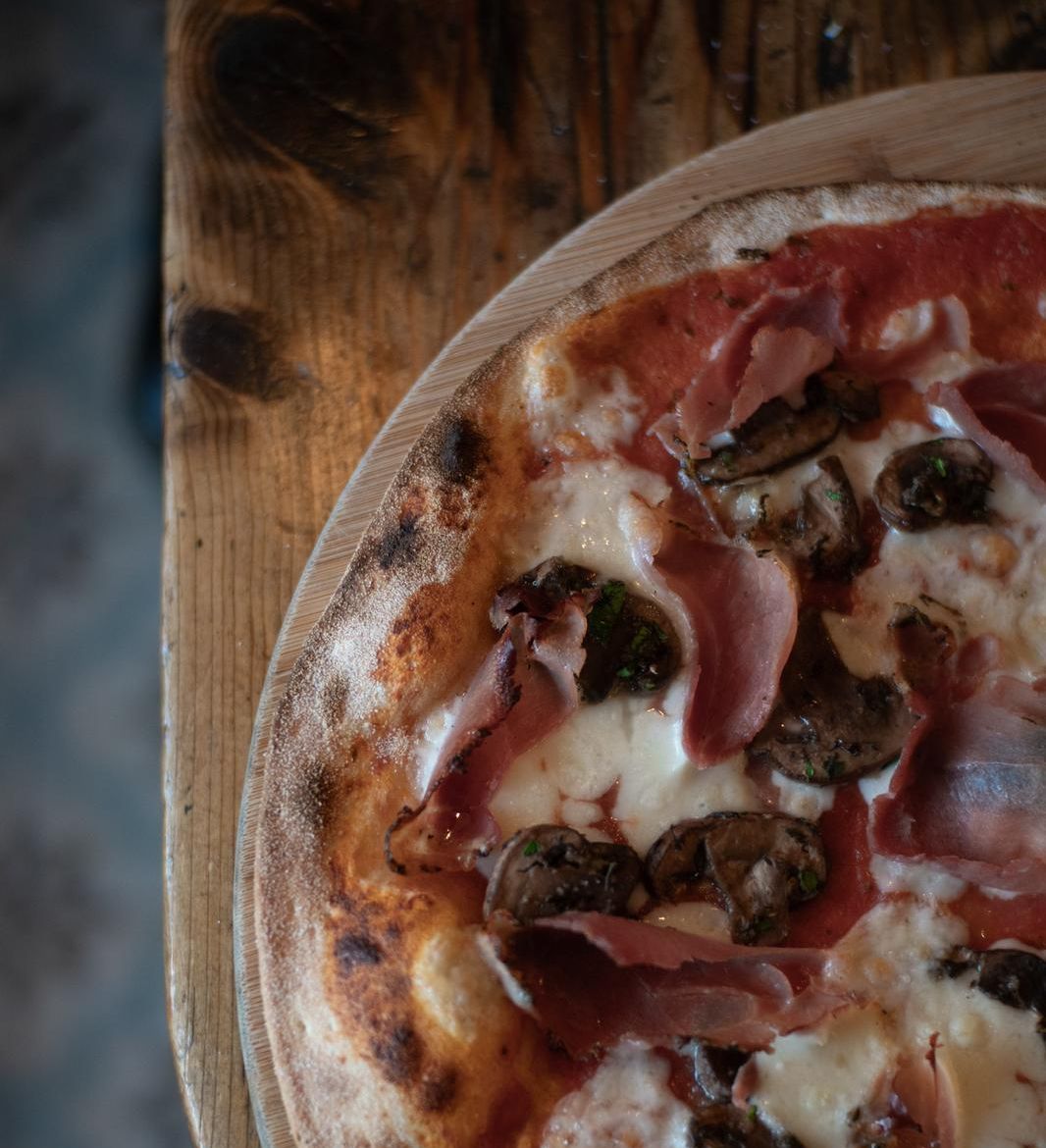 funghi e cotto pizza Lyme Regis